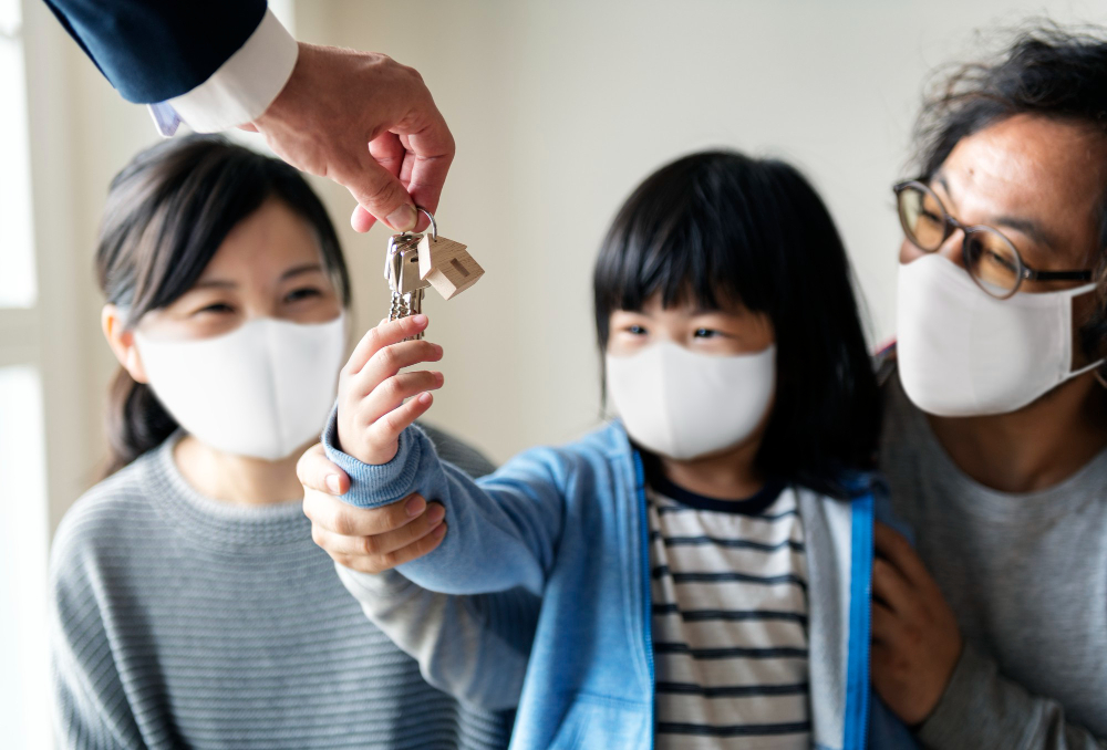 japanese-family-face-mask-buying-new-house