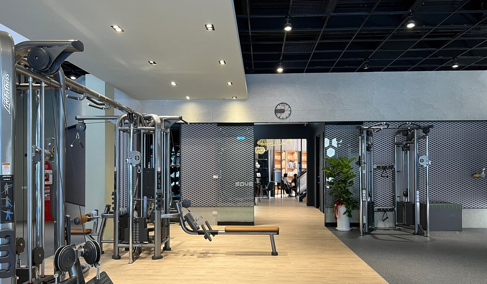 健身房設計 Move Well 東門館|瑞嗎空間設計 台南運動空間裝修推薦